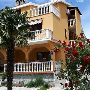  Apartment Krizanovic